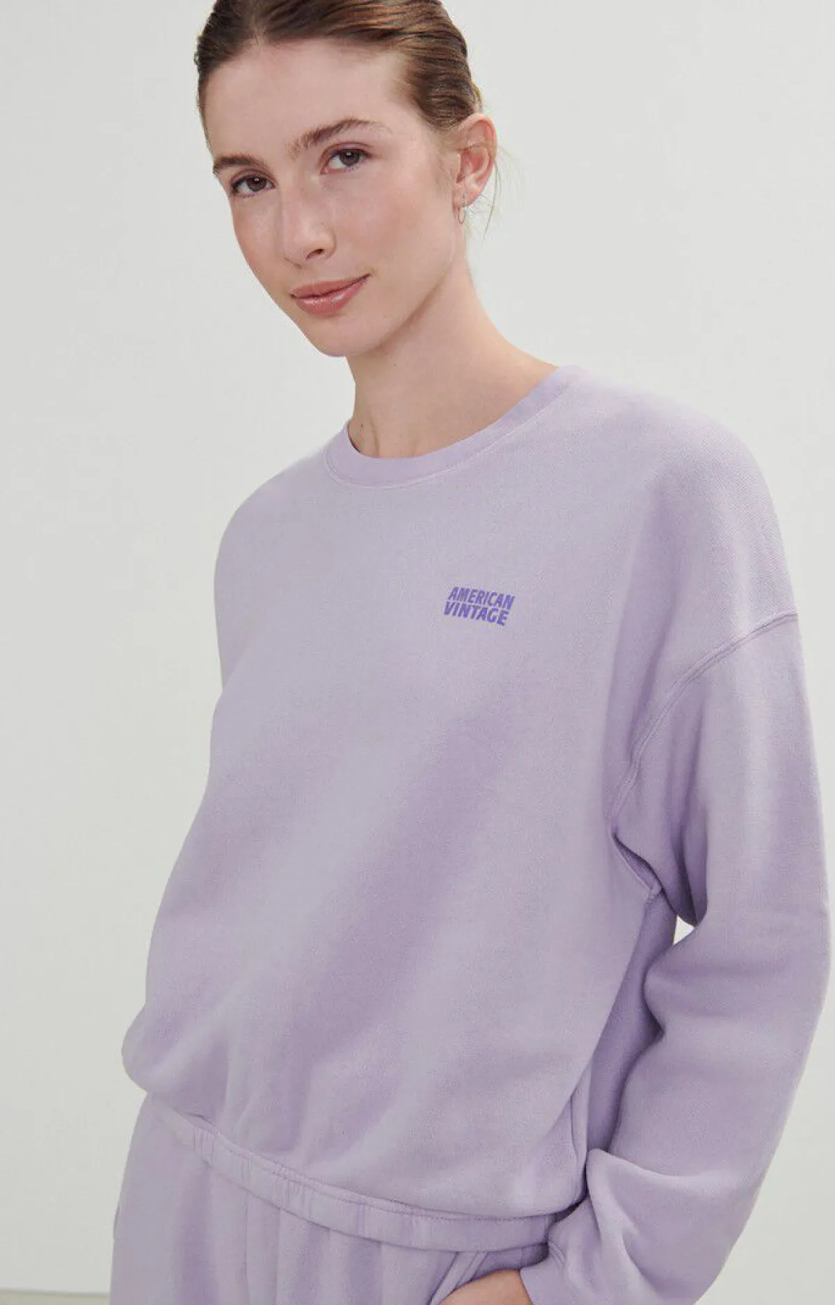 Damen American Vintage |Damensweatshirt Izubird Glyzinien Vintage